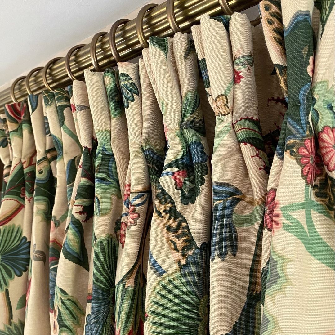 Floral Curtains Photo (3/4)