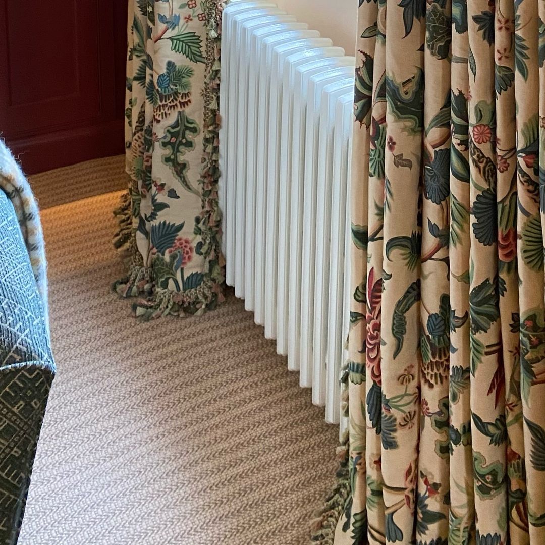 Floral Curtains Photo (4/4)