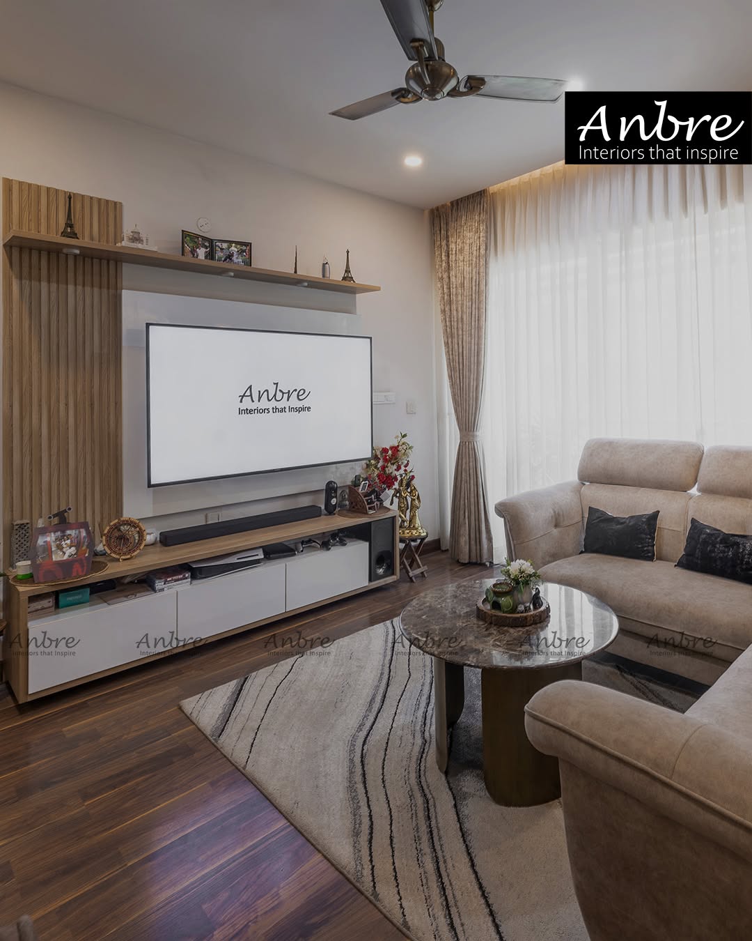 Modern living room design idea and inspiration photo (2/3)