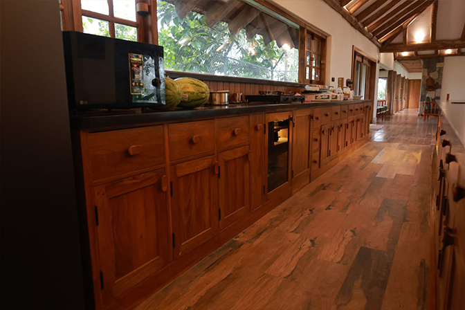 Modular Kitchen Design photo showcasing modern home interior design (2/4)