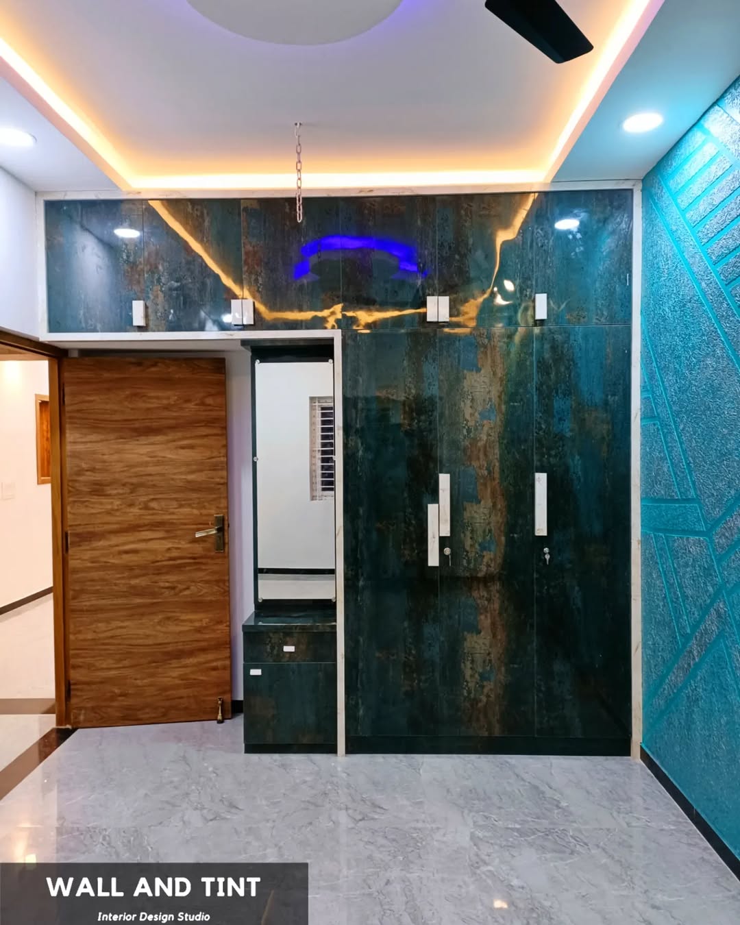 Wardrobe interior design idea for modern homes (3/3)