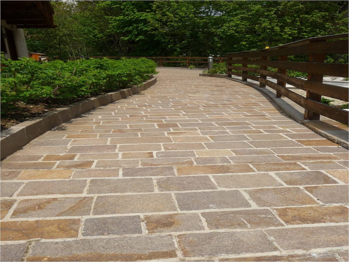 Natural Stone Paving Photo